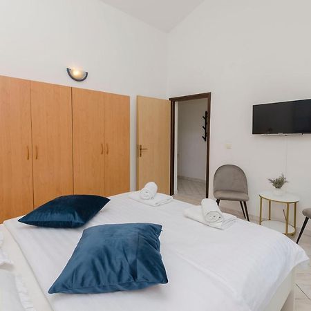 Apartments Anton فوديس المظهر الخارجي الصورة