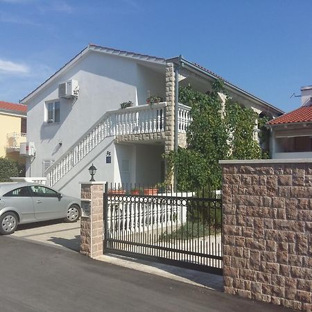 Apartments Anton فوديس المظهر الخارجي الصورة